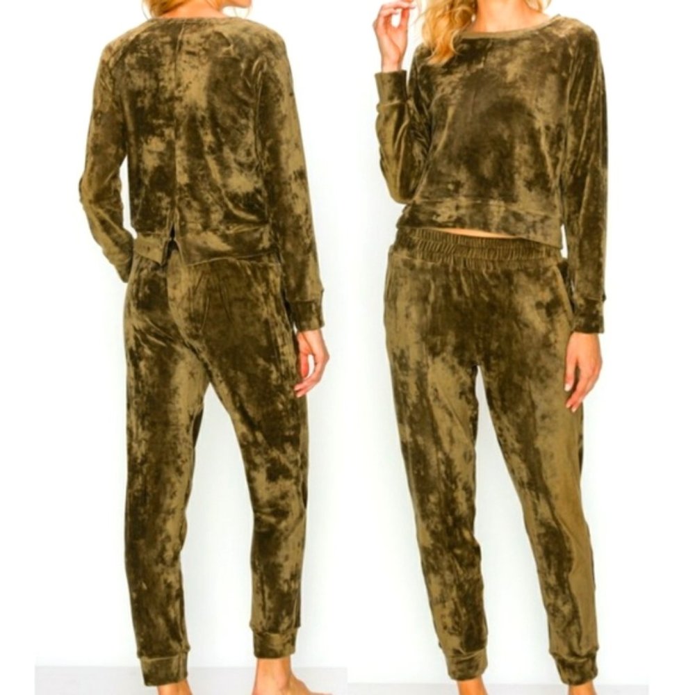 THE SOFTEST!! Olive Velvet Jogger Lounge Set